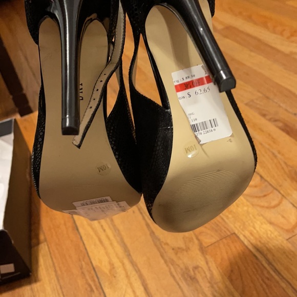 Black Leather Like Heels Size 10 - Picture 5 of 5